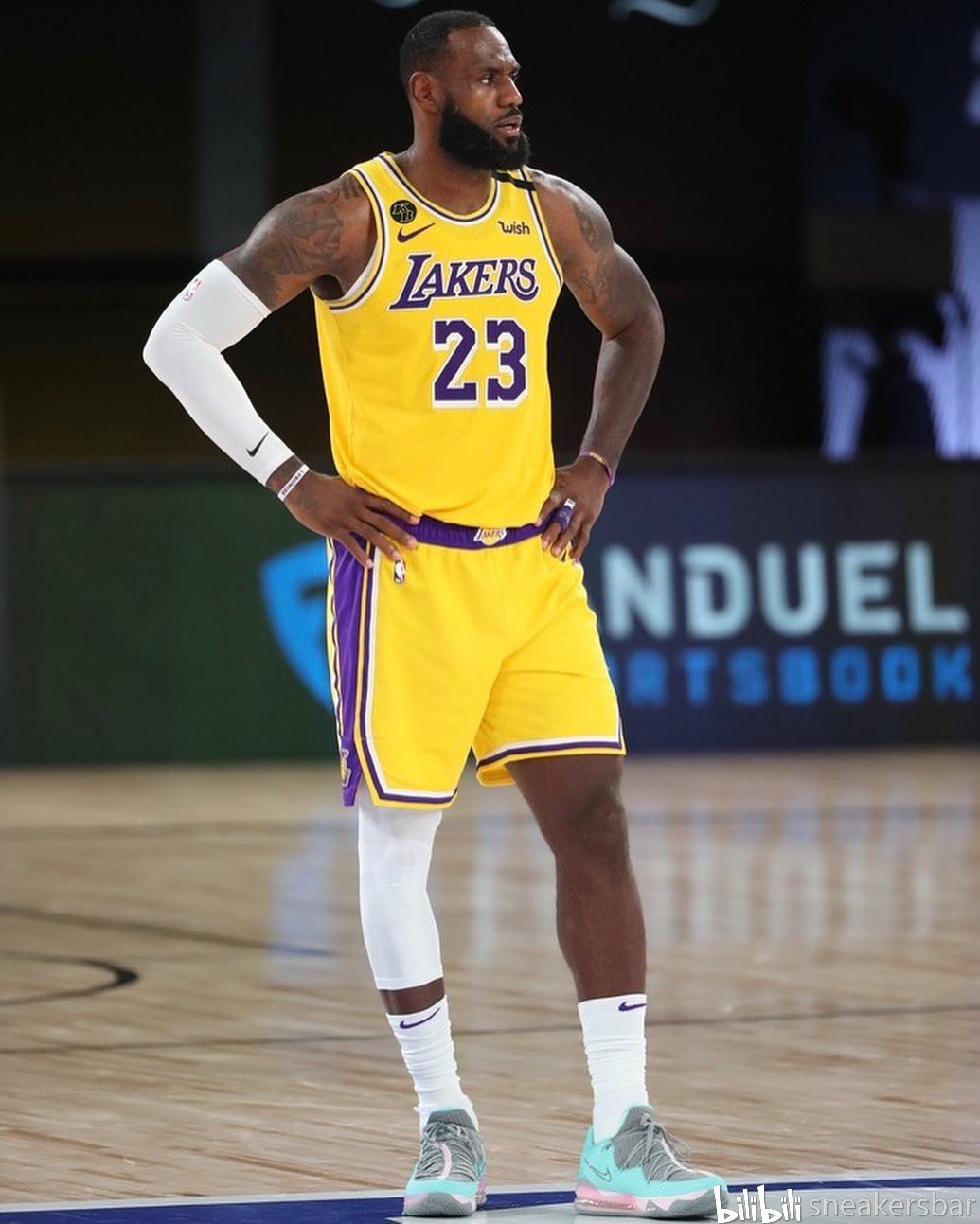 防爆门（抗爆门）